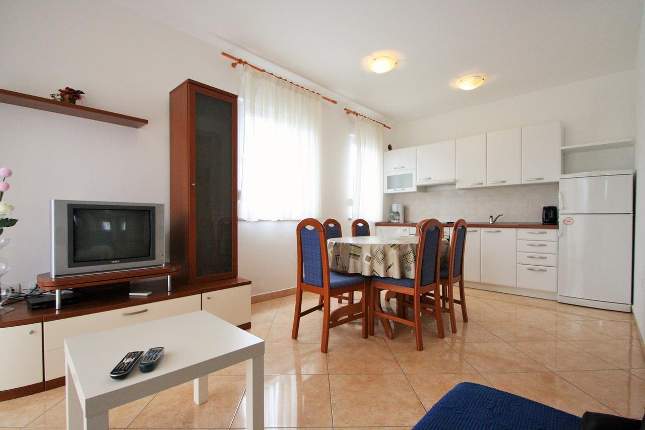 Apartment Bilic With Balcony Poreč Extérieur photo