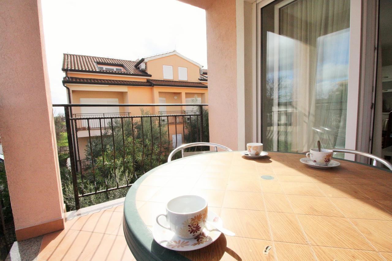 Apartment Bilic With Balcony Poreč Extérieur photo