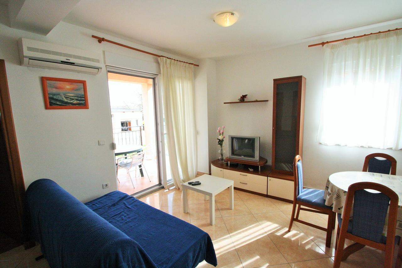 Apartment Bilic With Balcony Poreč Extérieur photo